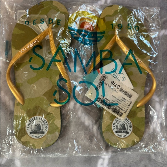 Samba Sol Flip Flops – Camo with Gold Straps (Size 7/8) - Picture 1 of 4